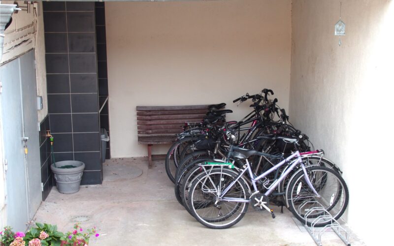 1001F-EXT-ESPACE-VELOS.JPGESPACE-VELOSn