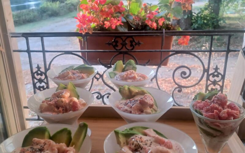 Entree-Table-d-hotesjpg##Chambres d'hôtes Au bord de Loire_La Marche_Nièvre_Bourgogne##Christiane Vavouil##