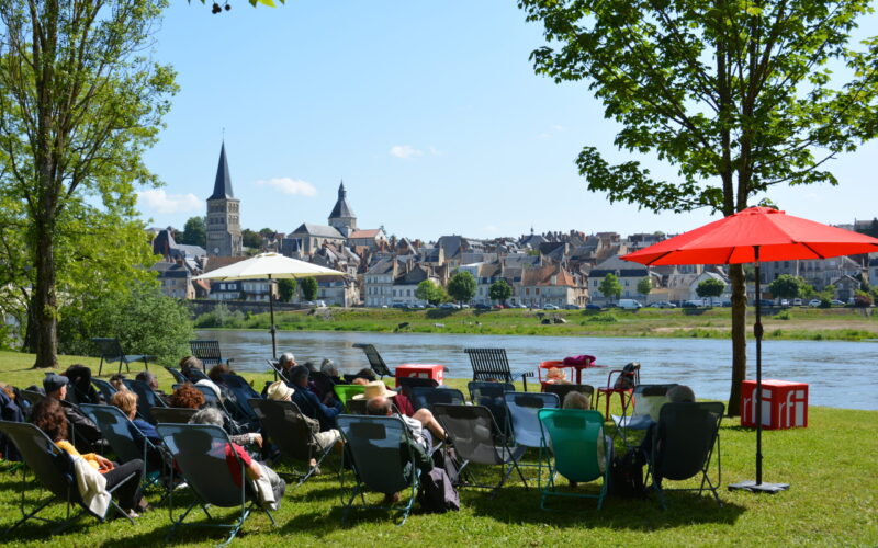 Lucie-Richard-99JPG##Aux quatre coins du mot - salon d'écoute##©Lucie Richard ## Lucie-Richard-99JPG##Aux quatre coins du mot - salon d'écoute##©Lucie Richard ##