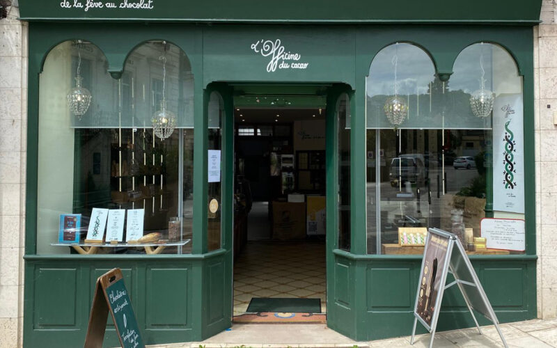 VitrineJPEG##Boutique_Loffocineducacao_exterieure##Claire Tabbagh##