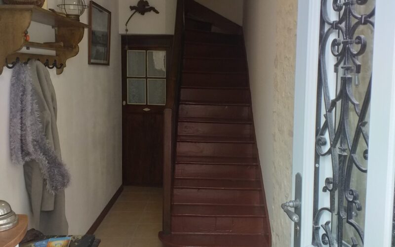 20220321-142318jpg##Entrée privative aux chambres##Mr Martin ## 20220321-142318jpg##Entrée privative aux chambres##Mr Martin ##